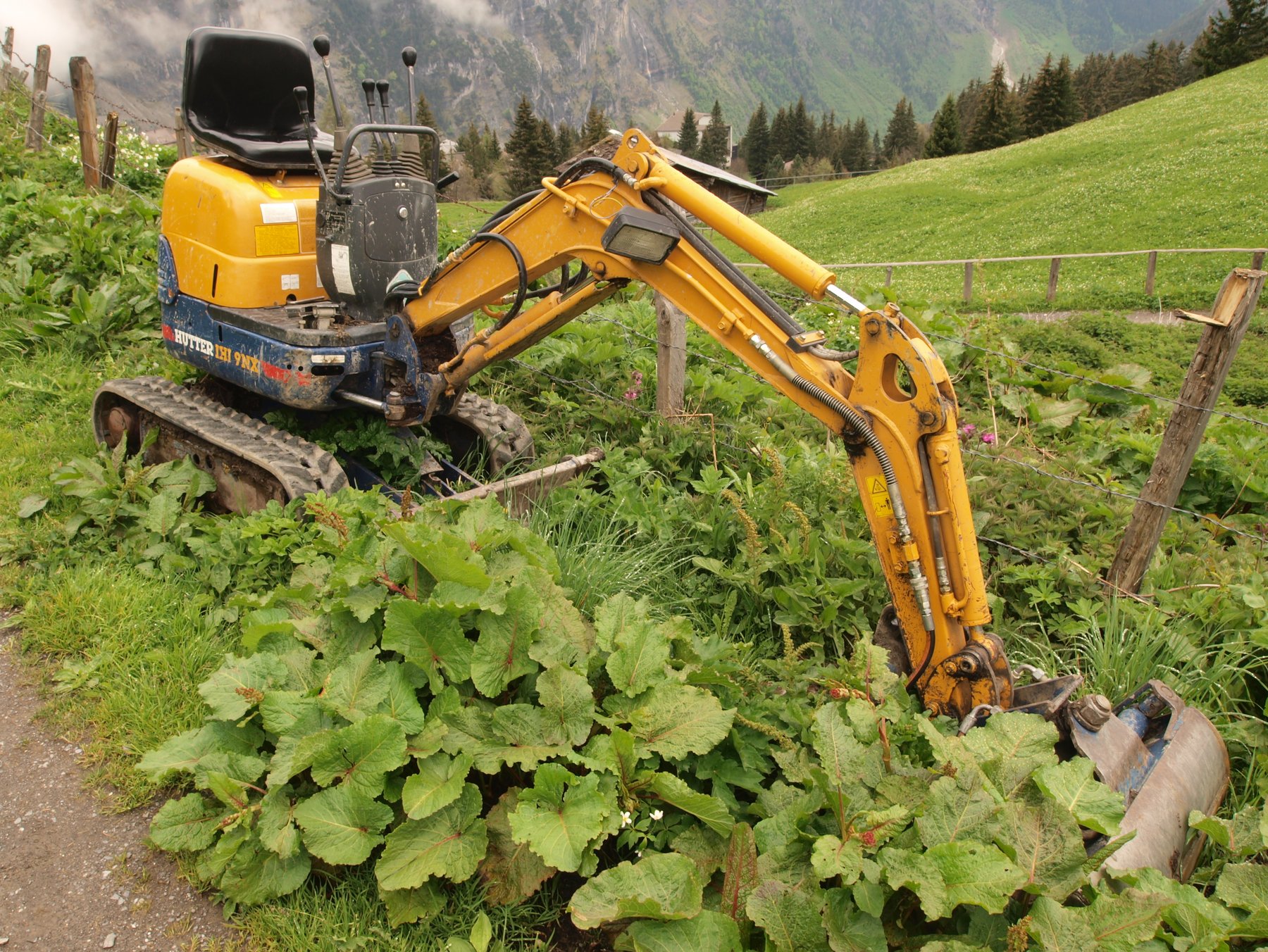 Mini excavators IHI 9NX-2