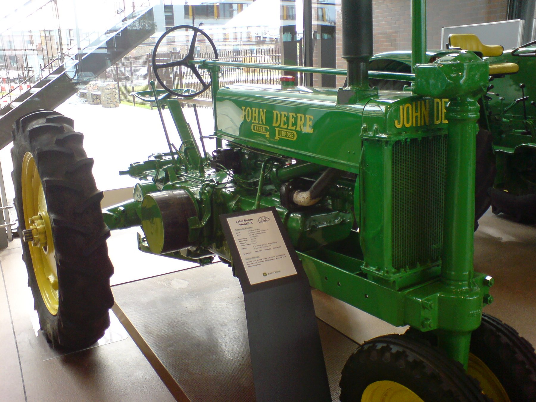 Wertykulatory i aeratory John Deere 2000 Aercore