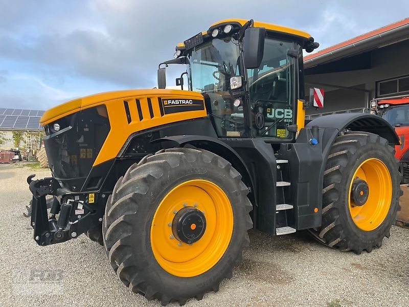 Tractor JCB Fastrac 8330