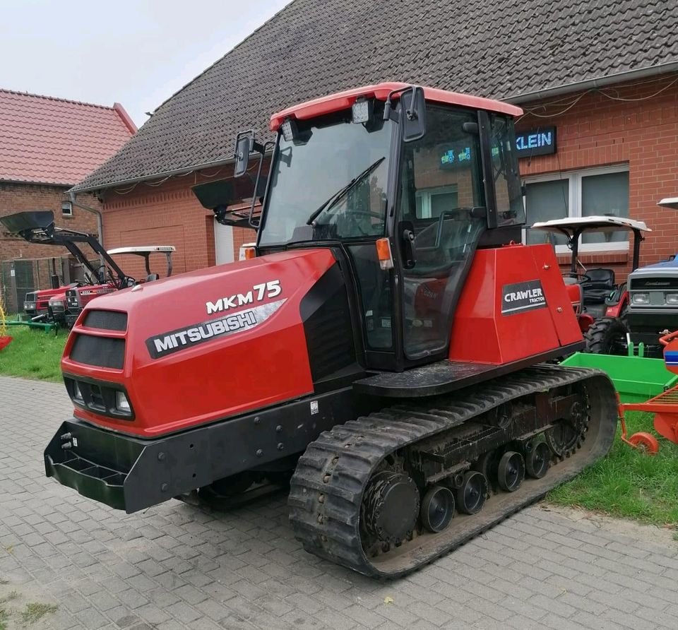 Tractor Mitsubishi MKM750