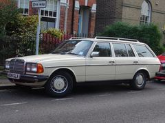 Mercedes Benz 200 T