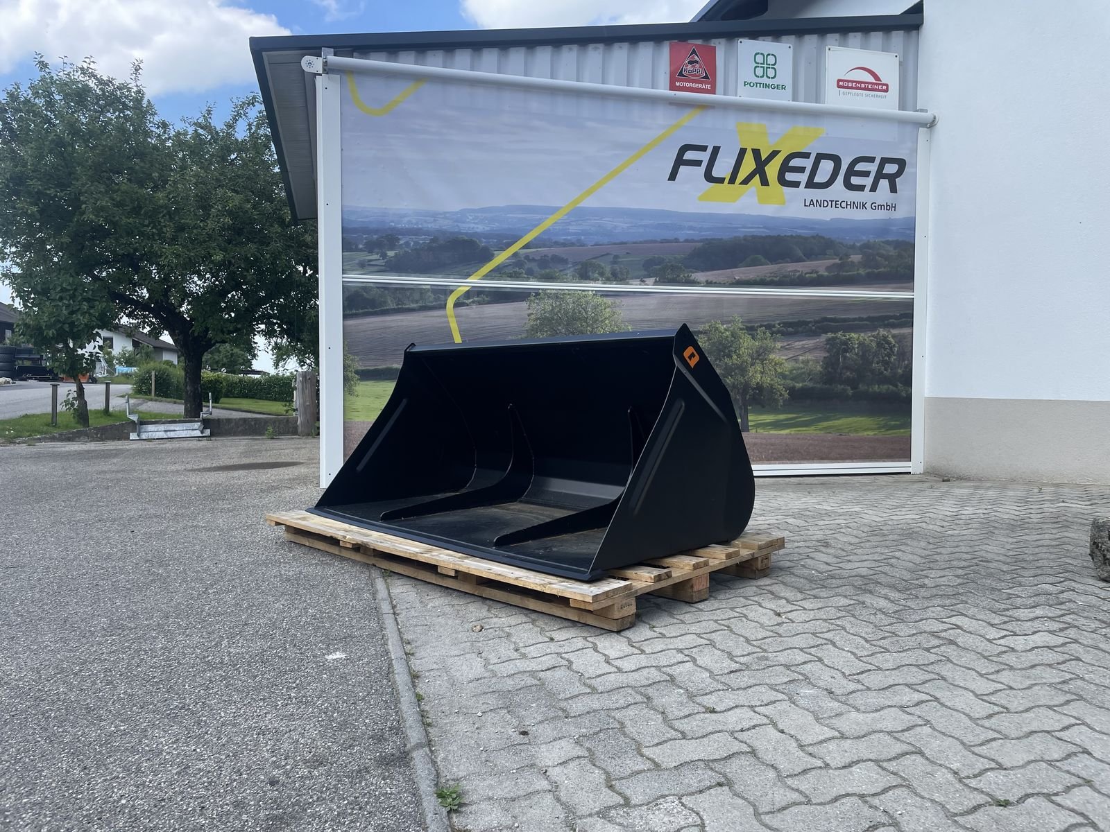 Buckets Quicke / Ålö VL+ Bucket 220 BoH M24