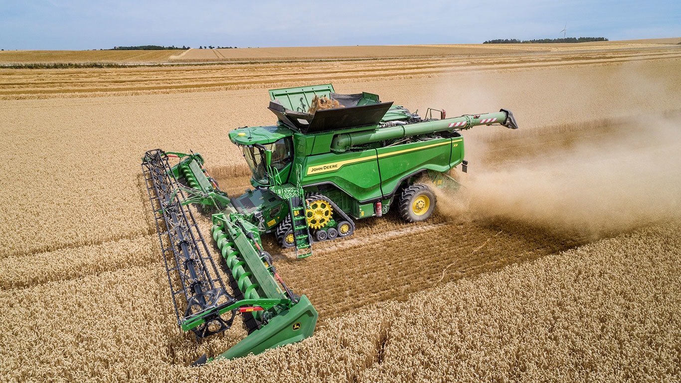John Deere X9 1000