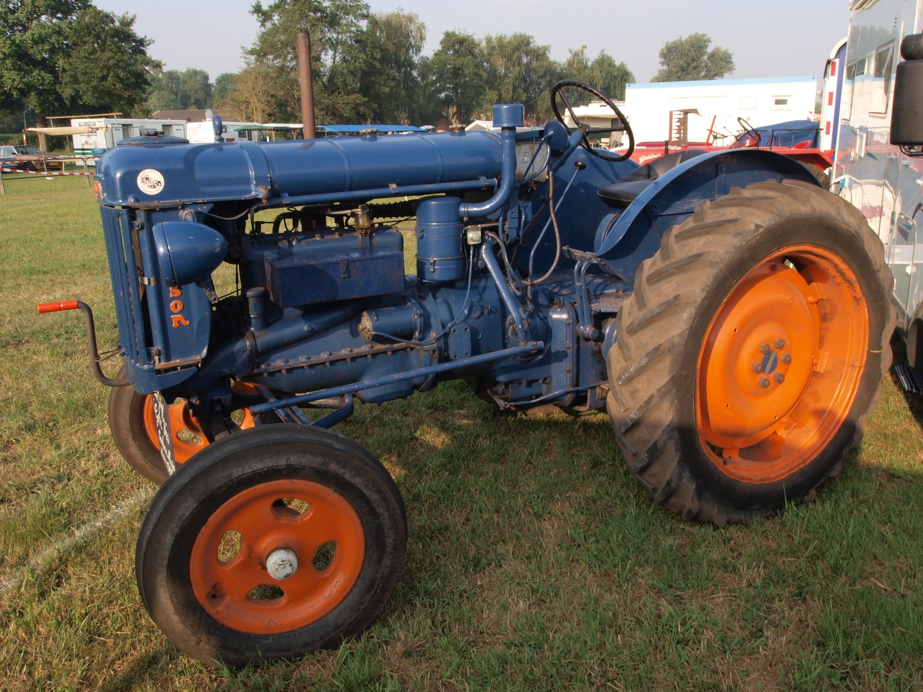 Tractor Fordson MAJOR 2032