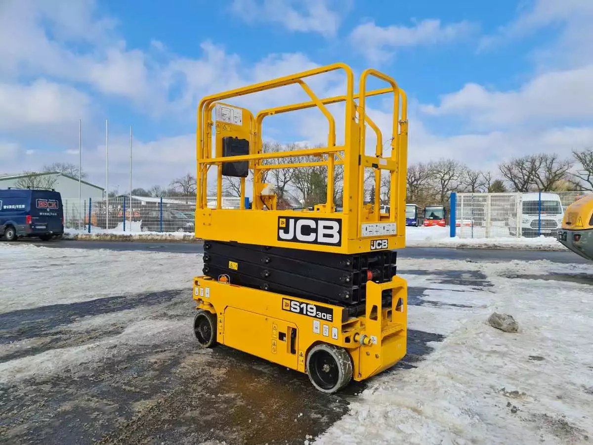 Podnośniki koszowe JCB S1930E Arbeitshöhe 7.8 Meter
