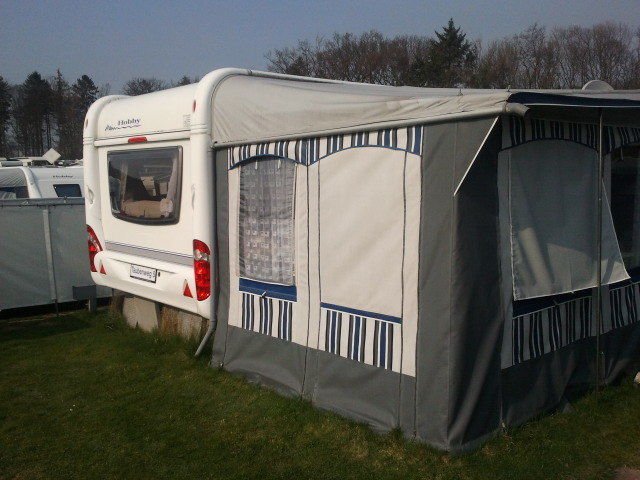 Przyczepy samochodowe do 3,5 t HOBBY 720UML