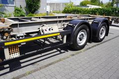 Com Trailer 200