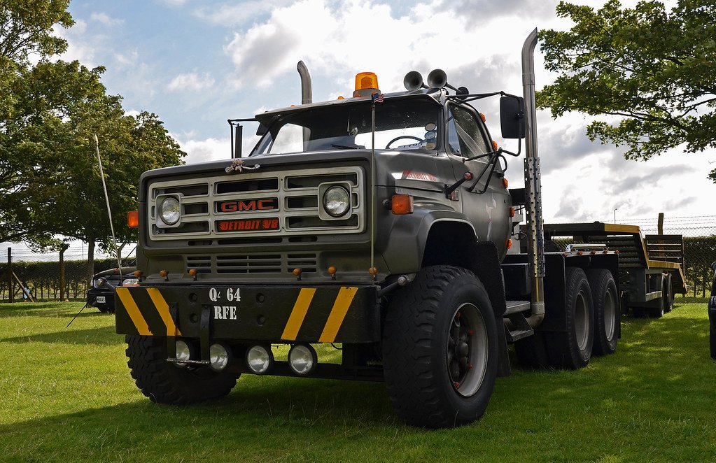 Truck GMC J KAMPEERAUTO