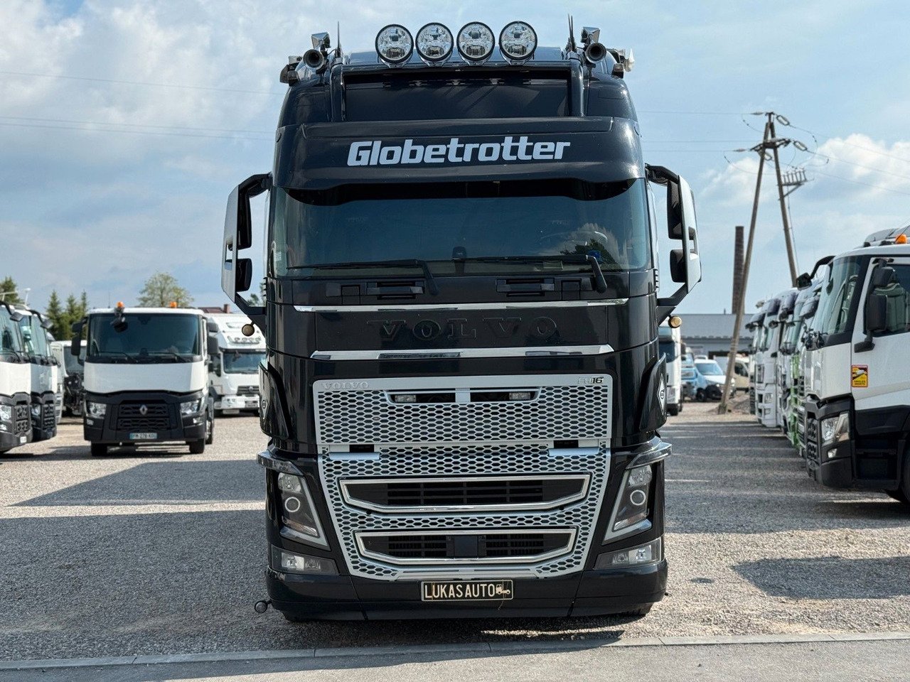 Truck Volvo 660 6X2 SZM