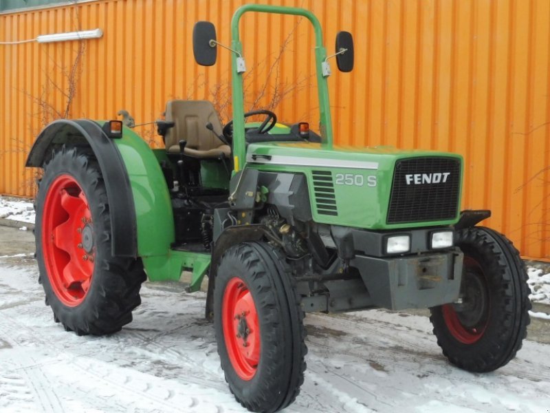 Tractor Fendt Farmer 250 S/SA
