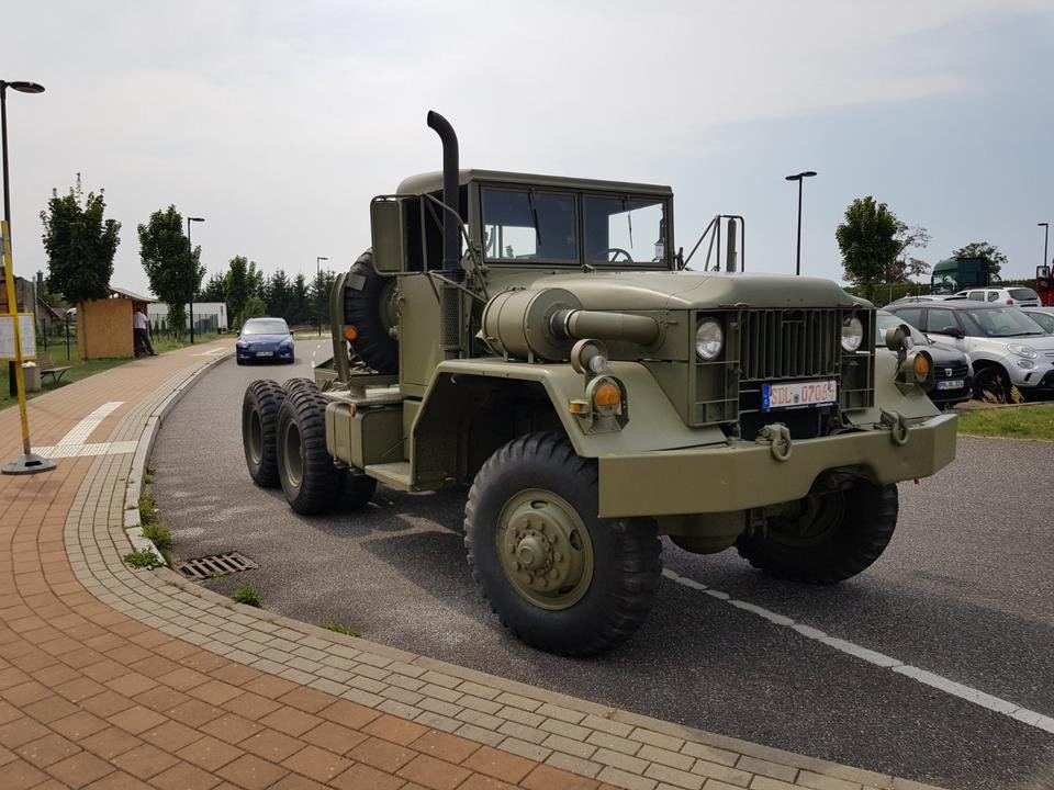 Kaiser Jeep M52 A2