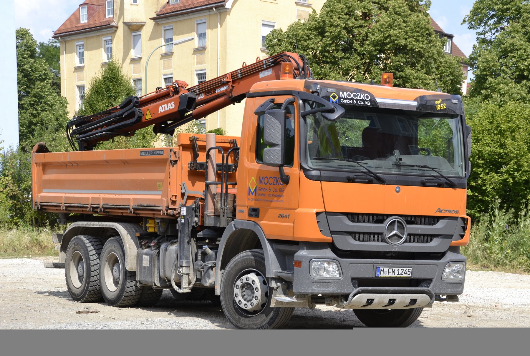 Truck Mercedes Benz ACTROS 2641