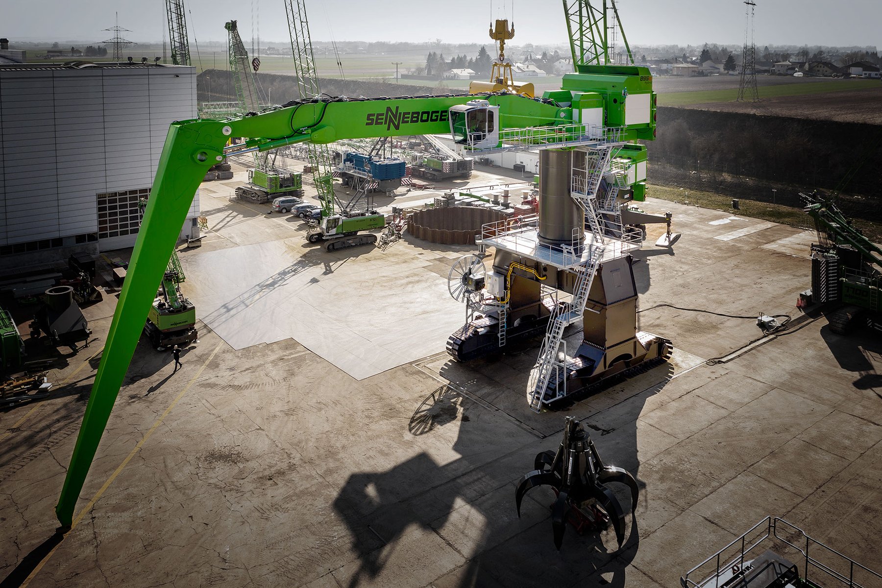 Crane Sennebogen Largest material handler in the world