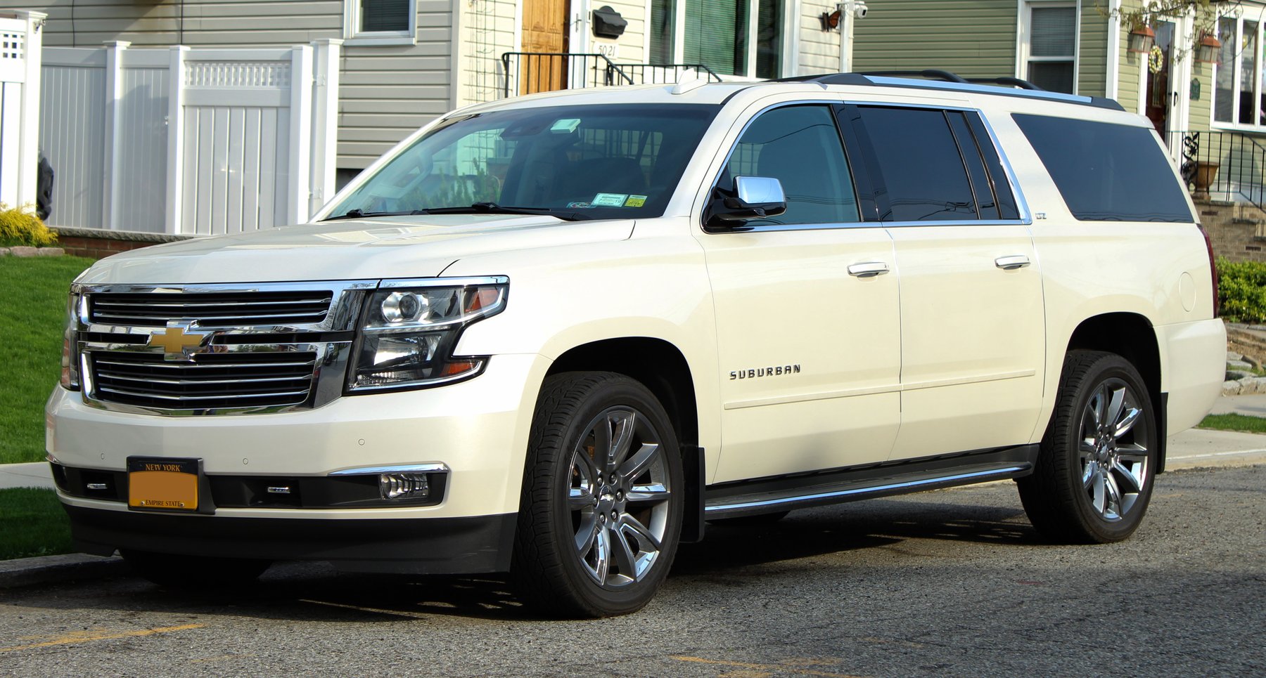 Truck Chevrolet SURBURBAN