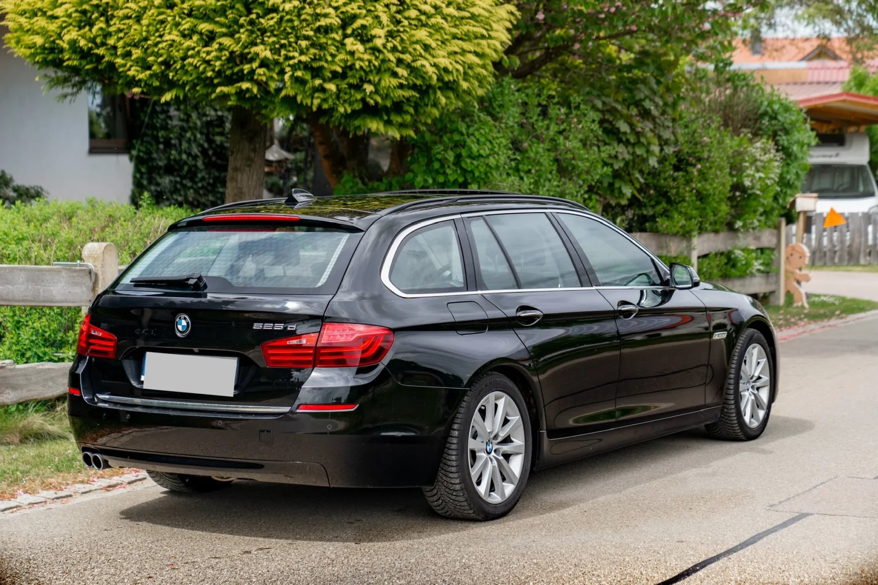 Van Bmw 525dA Touring DP01