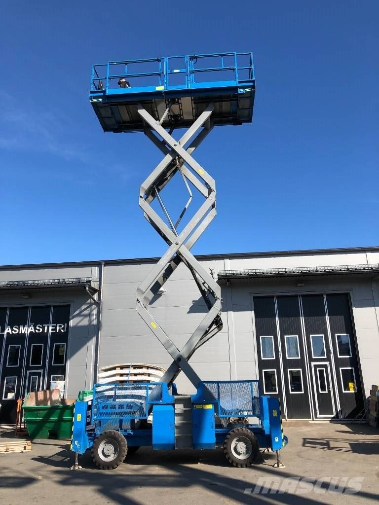 Aerial work platforms Genie GS3384RT