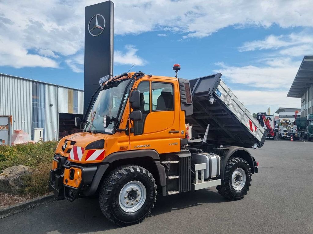 Truck Mercedes Benz UNIMOG UX100 4X4