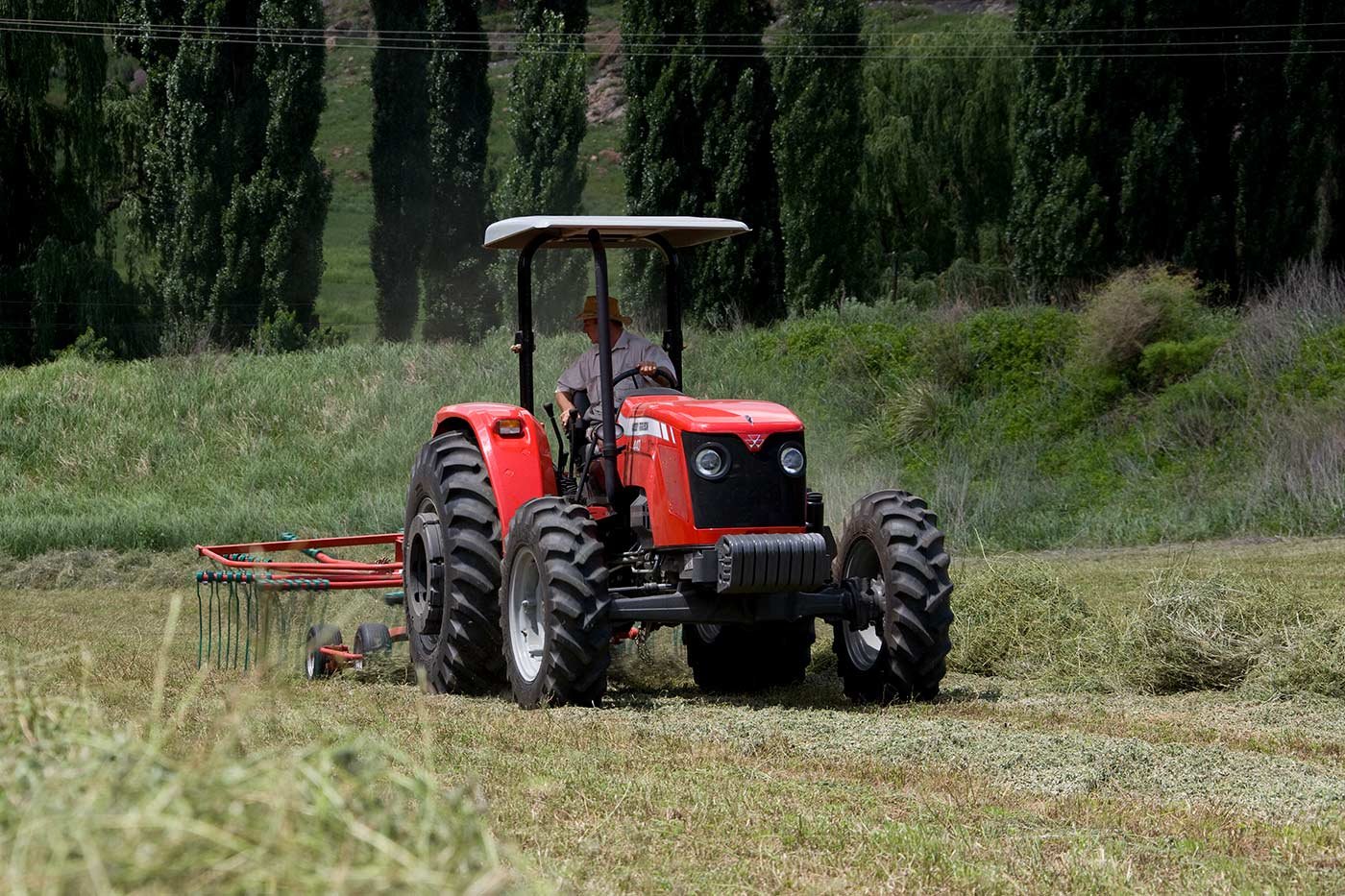 Tractor Massey Ferguson MF 440 4WD