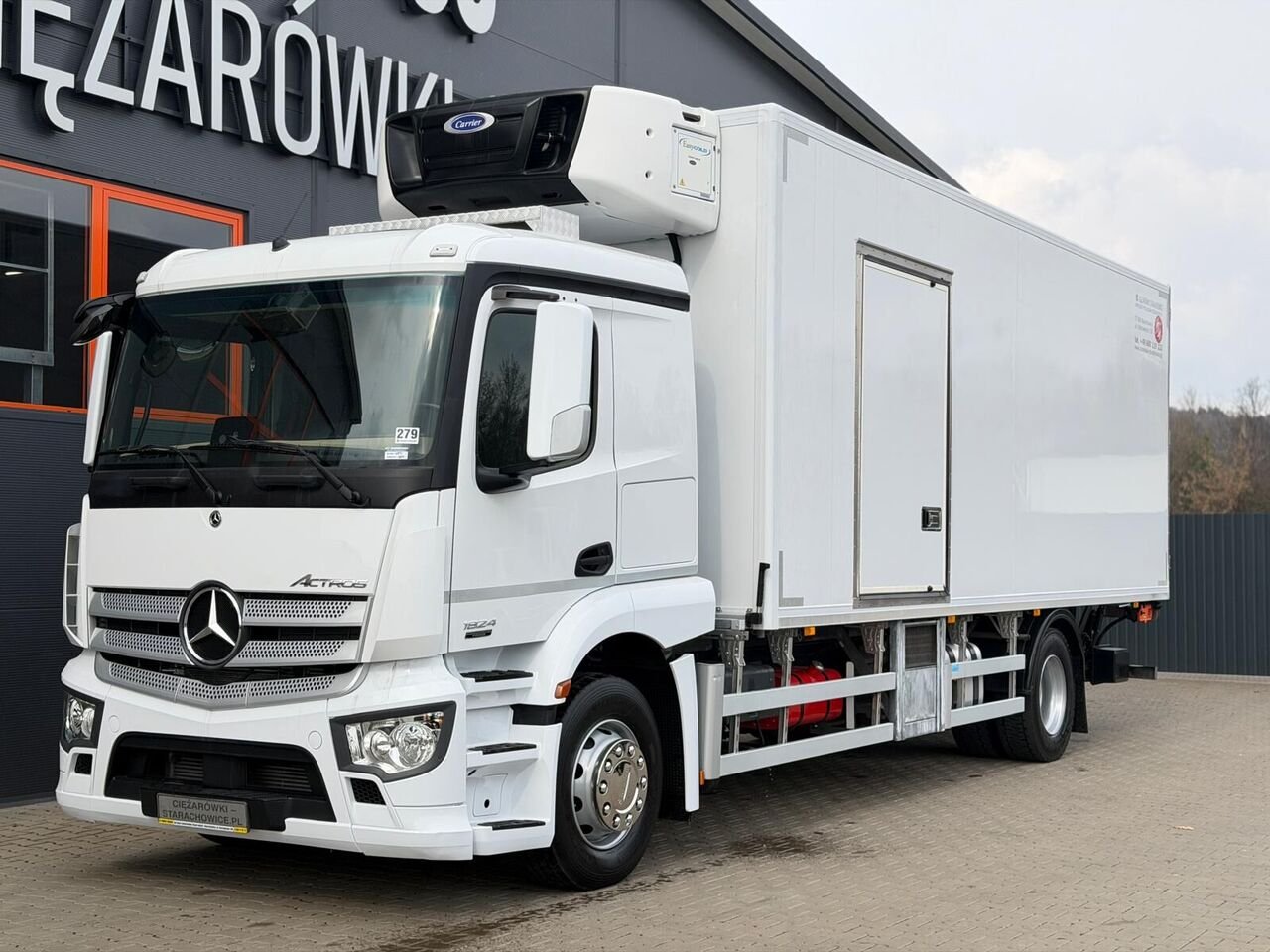 Truck Mercedes Benz Actros 1824