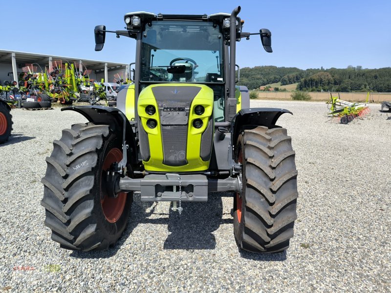 Traktor CLAAS Axos