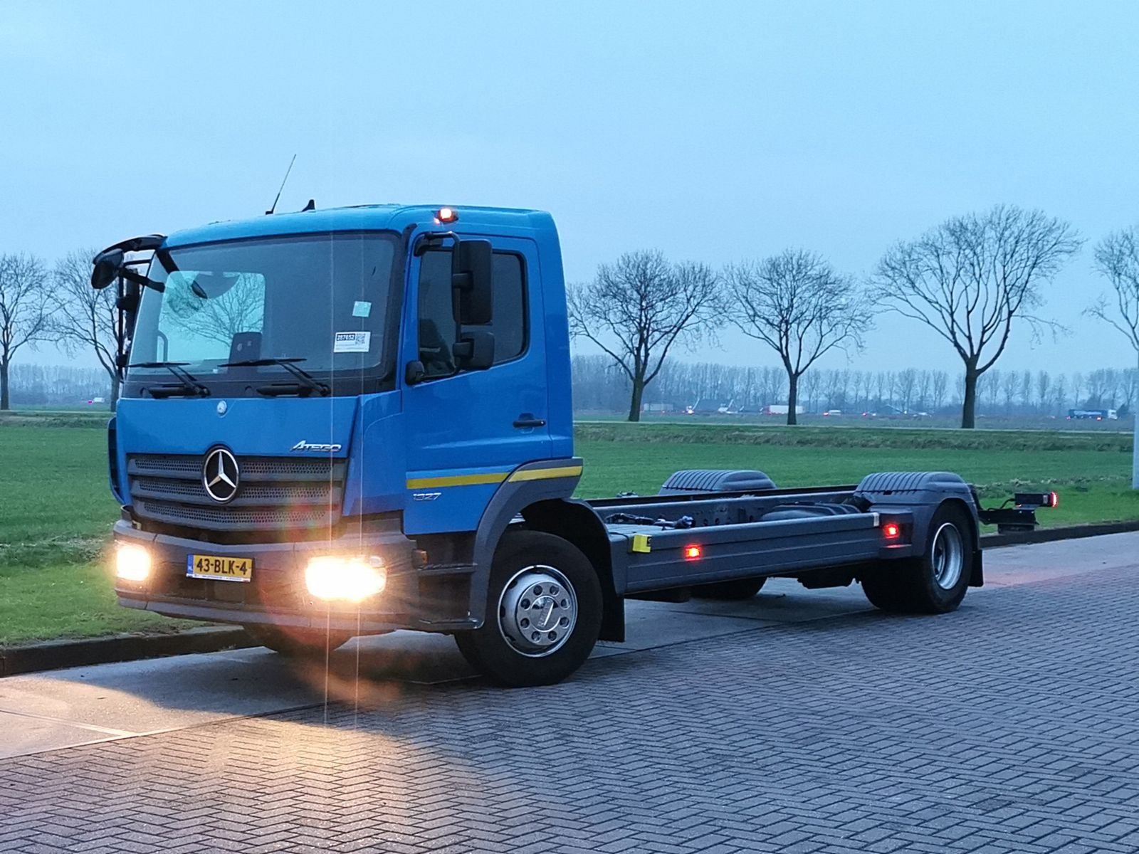 Truck Mercedes Benz 1327L