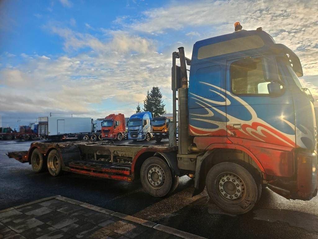 Truck Volvo 12-FH64RB-8X4