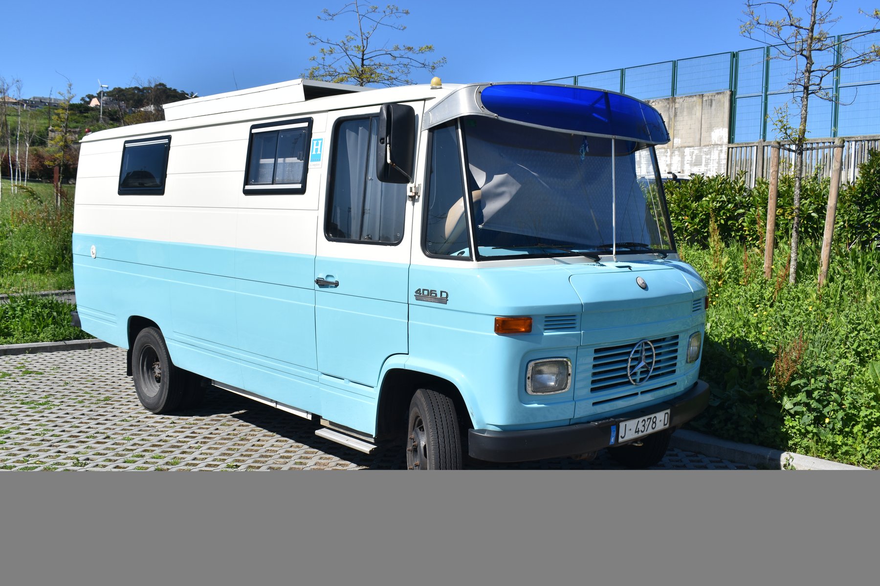 Truck Mercedes Benz 406D