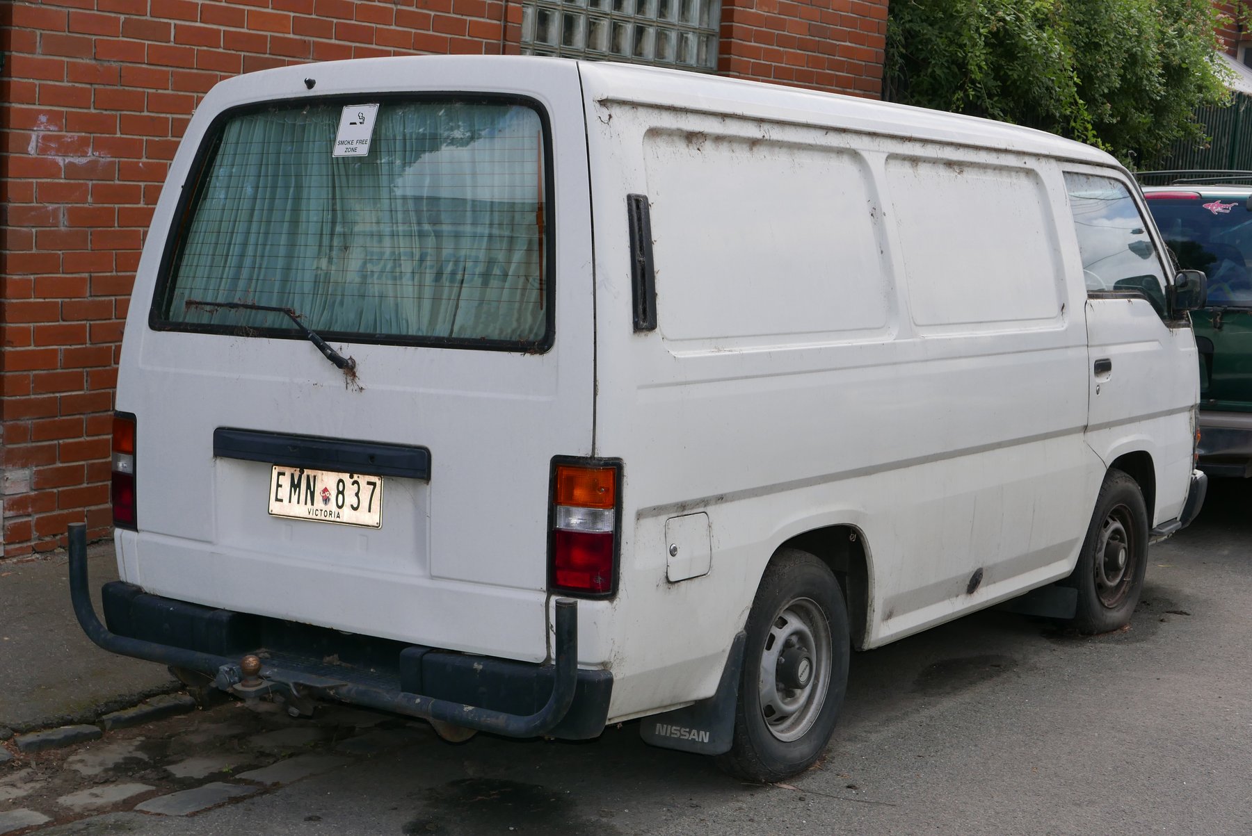 Van Nissan URVAN SWB