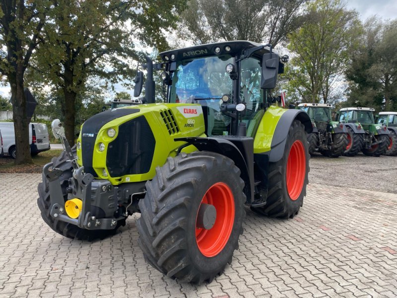 Tractor CLAAS ARION650