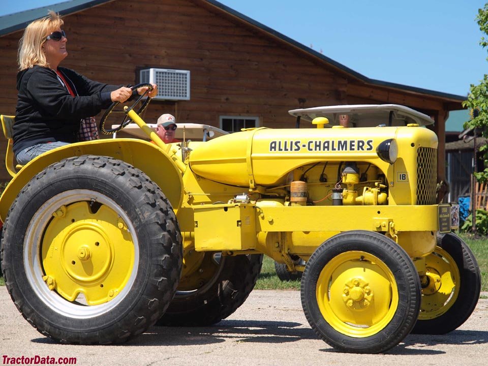 Tractor Allis Chalmers Model IB