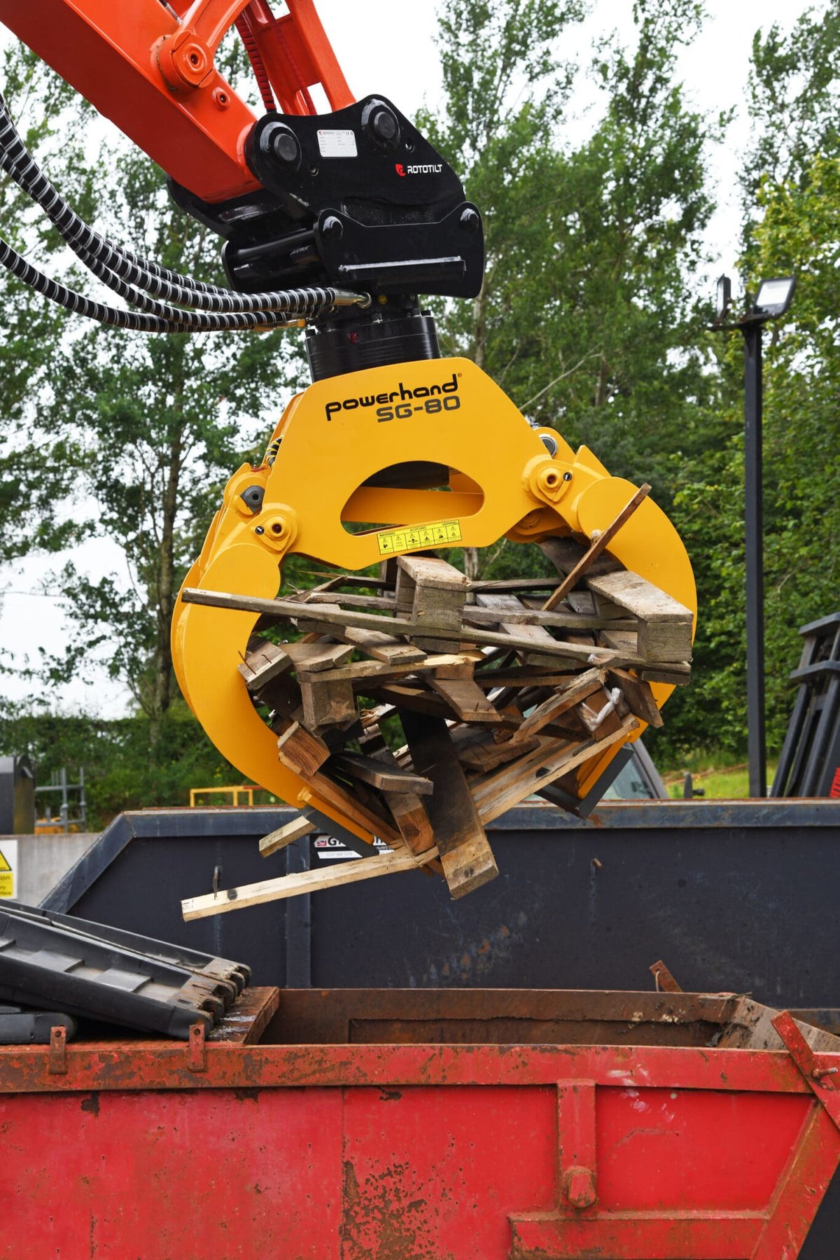 Greifer & Sortiergreifer Rototilt Railroad grapples