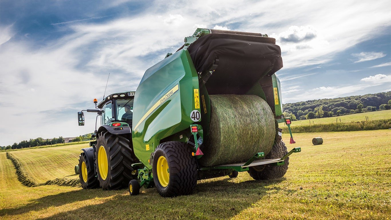 John Deere V451R