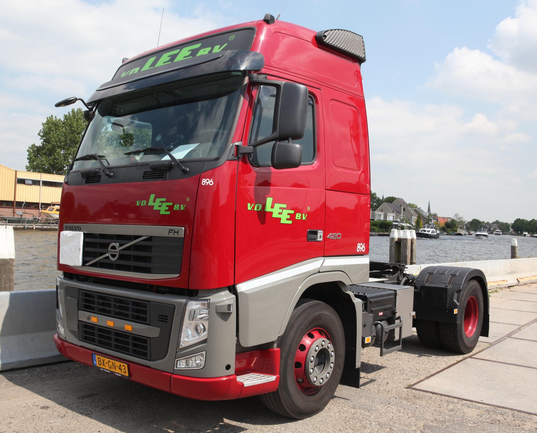 Volvo 420 EEV 8X2