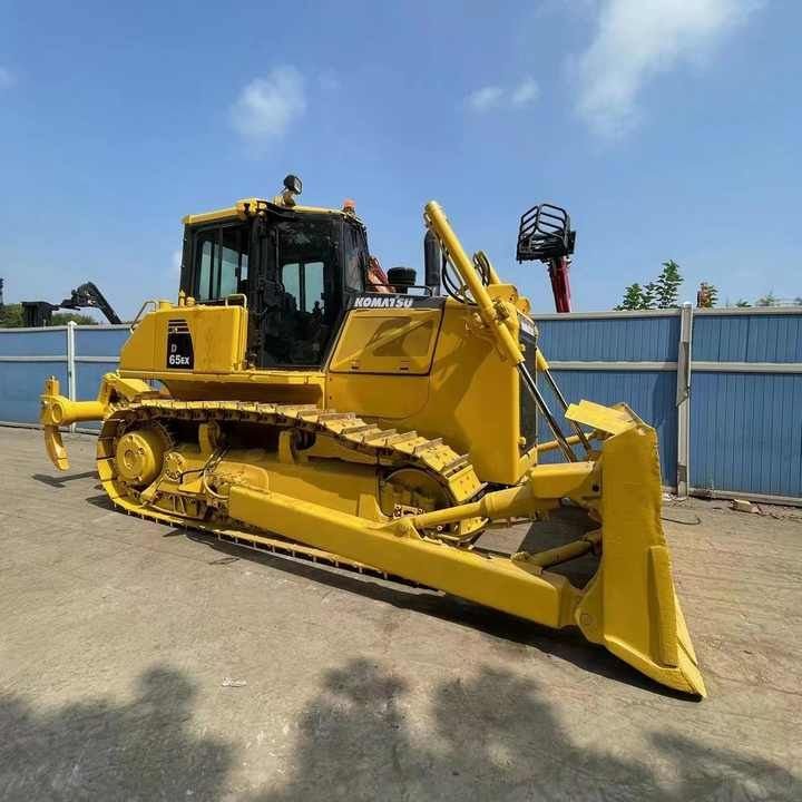 Komatsu D65P-7