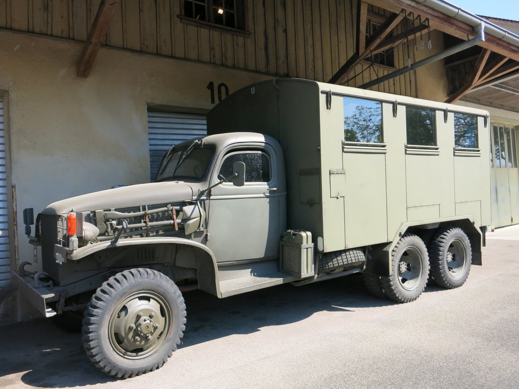Truck GMC CCKW 353 6X6