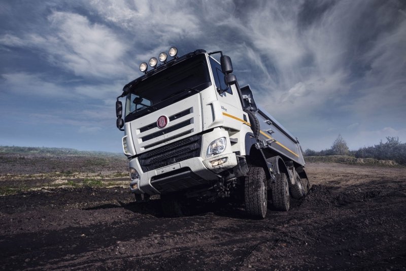 Truck Tatra 8P6R44