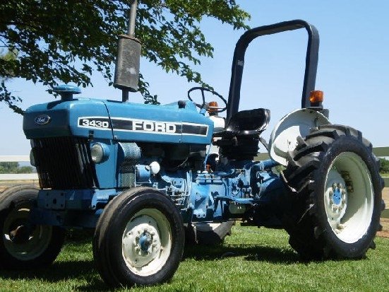 Tractor Ford New Holland 3430