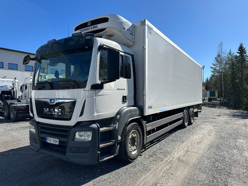 Truck MAN 24.430 6x2/2 BL SA