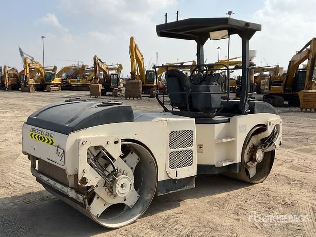 Road construction machine Ingersoll Rand DD38HF