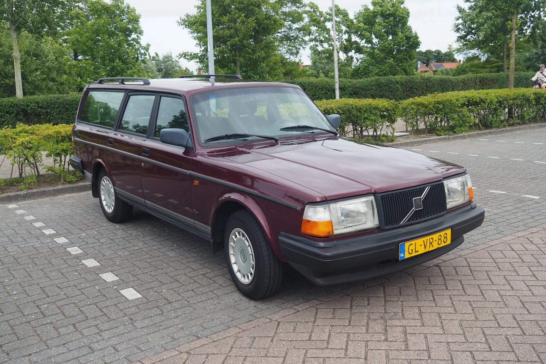 Van Volvo 240 POLAR U9