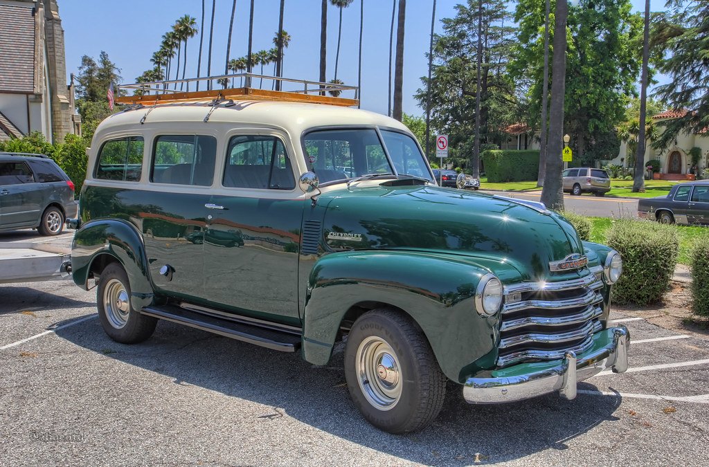 Van GMC CHEVROLET SUBURBAN