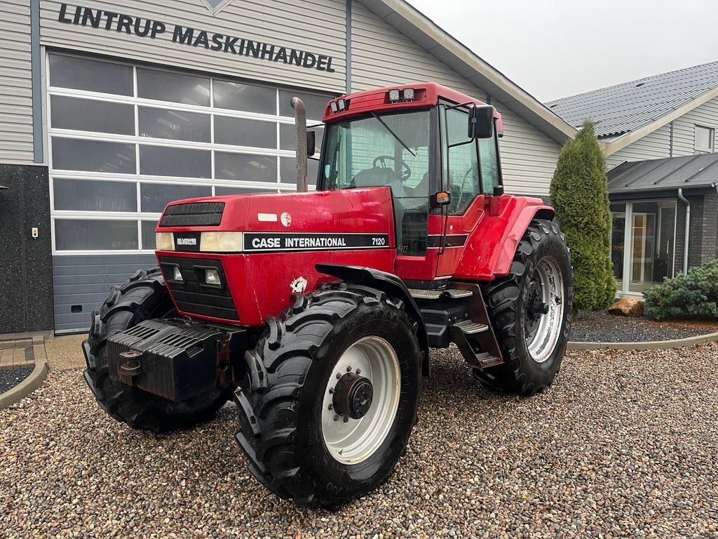 Tractor Case IH MAGNUM 7120