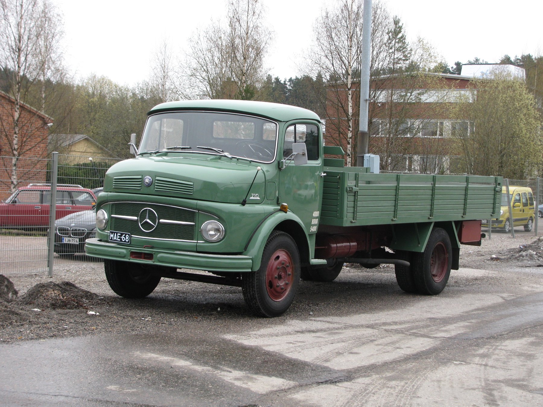 Truck Mercedes Benz LA 710 KR