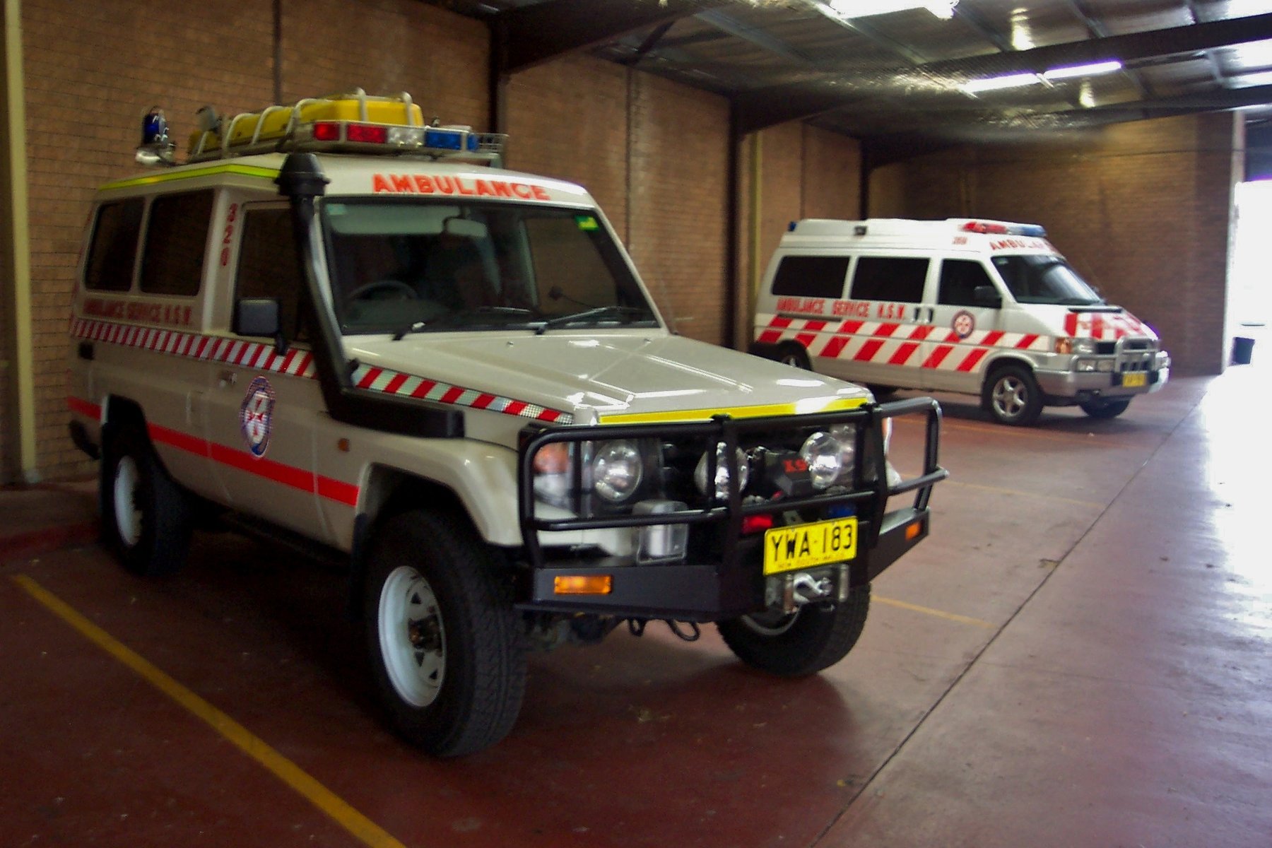 Van Toyota TOYOTA LANDCRUISER