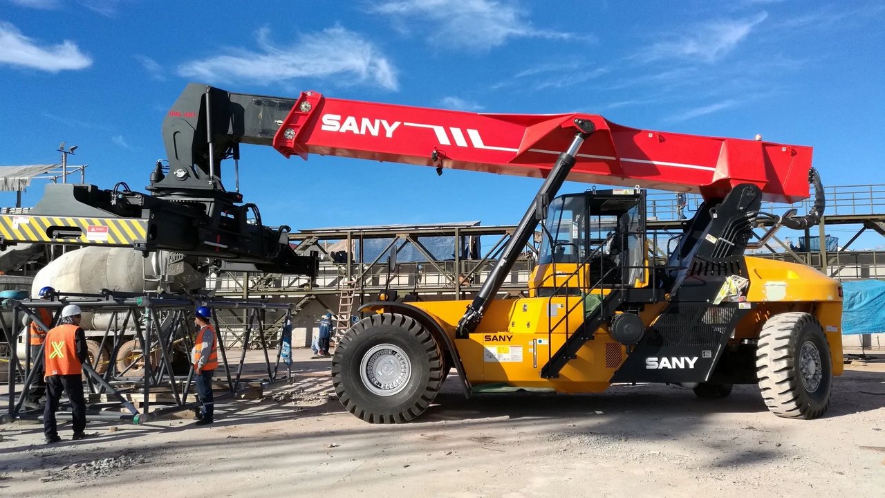 Containerstapler & Reachstacker Sany SRST50H1-H