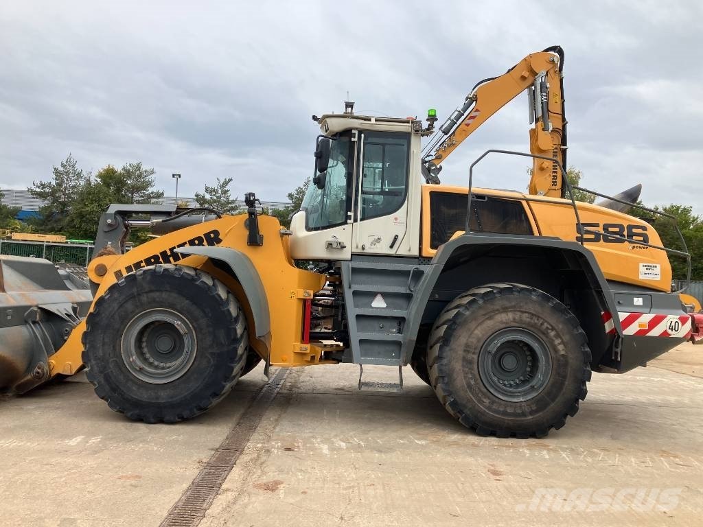 Liebherr L586 2plus2