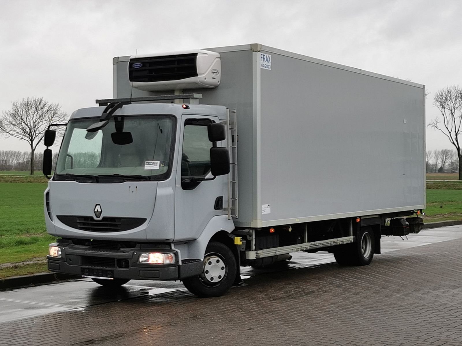 Truck Renault MIDLUM (150,180)-12T
