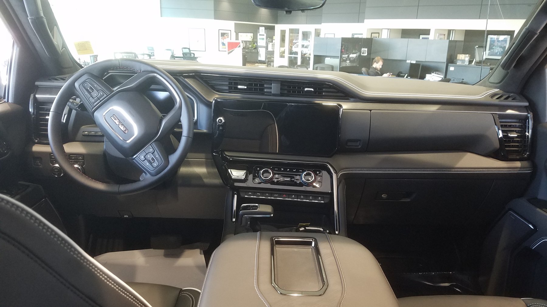 Van GMC SIERRA AT4X
