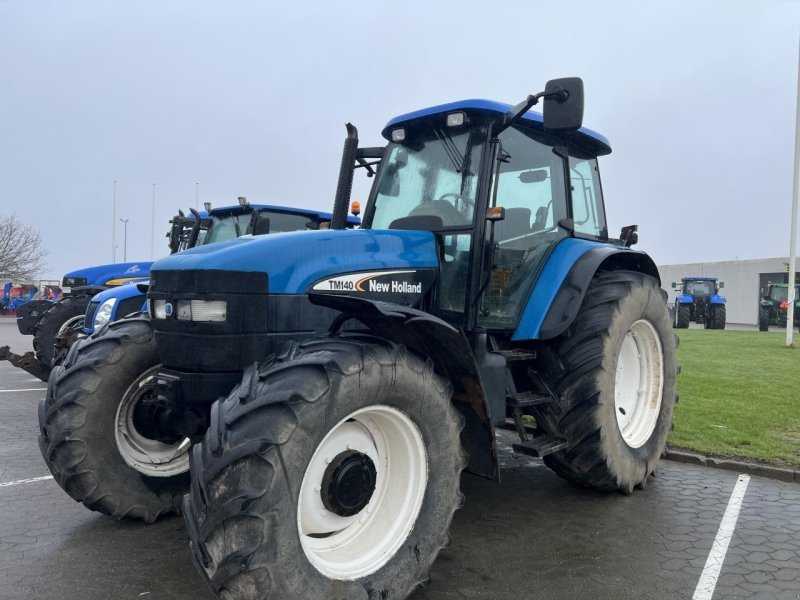 Tractor Case New Holland TM 140