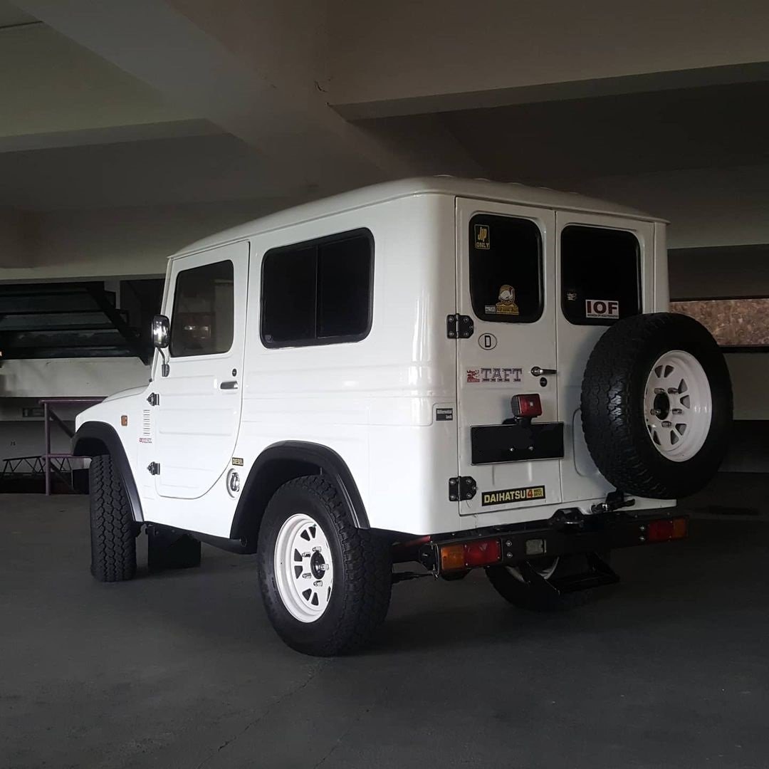Van Daihatsu F50LV